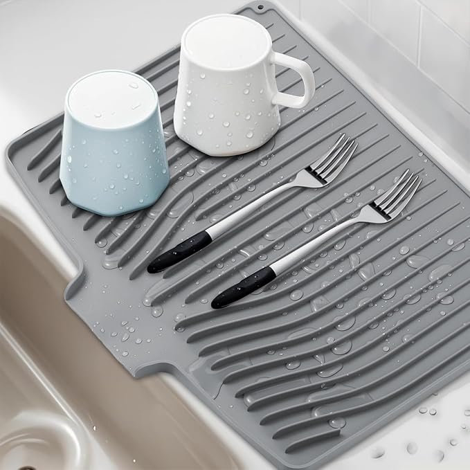 Silicone Dish Drying Mat for Kitchen Counter, Dish Drainer Mat, Non-Slip Drying Pad with Built-in Drain, Kitchen Drying Matt For Counter(18.9" x 11.8", Gray)