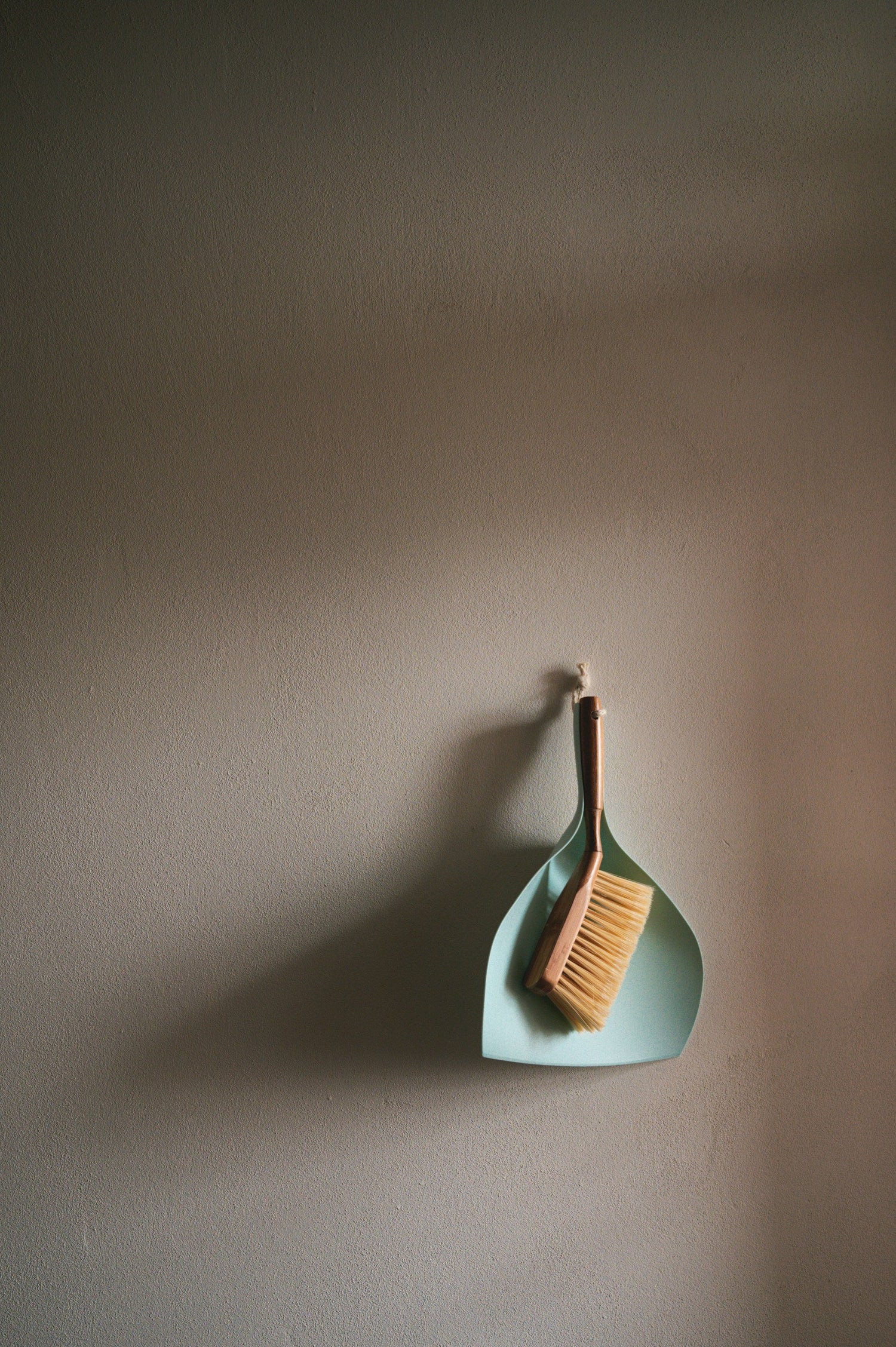 Brooms & Dustpans