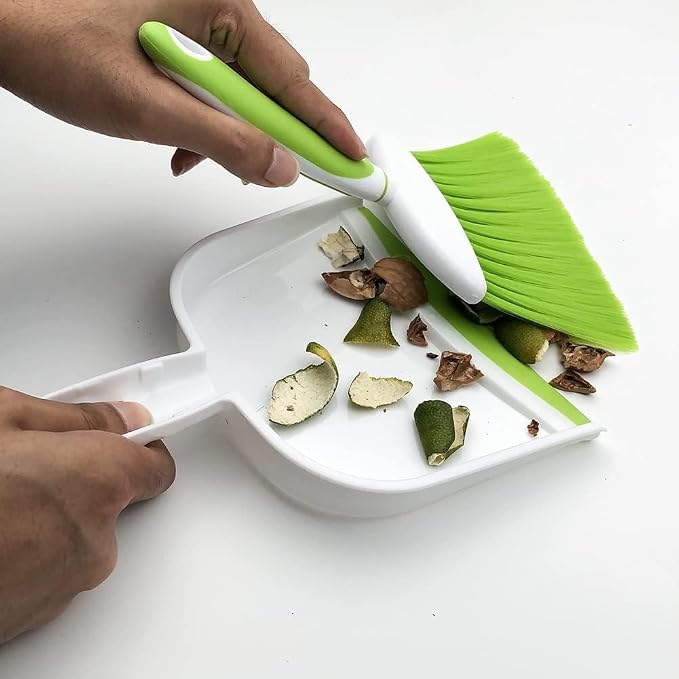 Dust pan, Mini Dustpan and Brush Set, Small Broom and Dustpan Set, Small Hand Broom and dust pan Set, Whisk Broom, Dust pan and Brush for Desk, Table, Home, Kitchen (Light Green 2pcs)