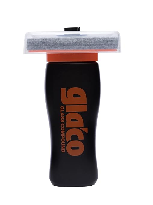 SOFT99 Glaco Glass Compound Roll On 100ml - Glass Cleaner | Removes dirt, oil & water spots. Roll-on applicator, streak-free finish. Water-beading for visibility.