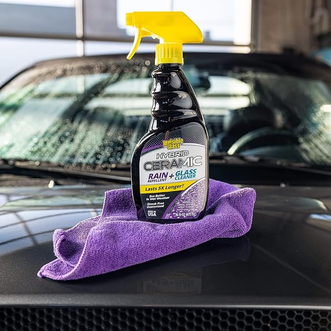 Invisible Glass 92183 Hybrid Ceramic Rain Repellent and Glass Cleaner – Cleans & Protects Car Windows and Windshields with Long-Lasting Water-Repellent Si02 Technology – 16 fl oz