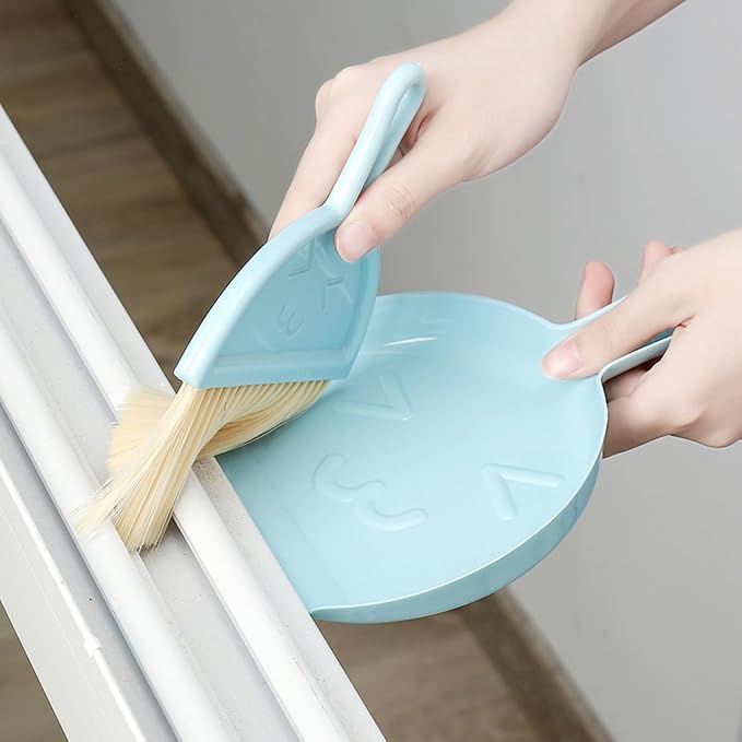 TAORANJU Small Broom and Dustpan Set, Portable Mini Dustpan and Brush Set, Lightweight Dust Pan and Brush Set, Desktop Cleaning Supplies for Tabletop, Keyboard, Small Space and Pet Areas