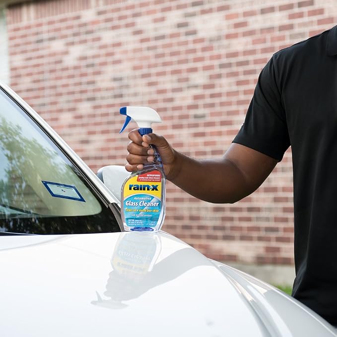 Rain-X RainX 630018 Glass Cleaner, Concentrated Streak-Free Formula for Car Windows, Windshield & Mirrors, Removes Bug Residue, Road Grime & Smoke Film - 23 Fl Oz