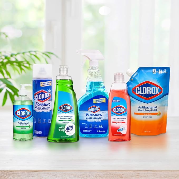 Clorox Foaming Glass Cleaner Trigger Spray, Streak Free No Drip Formula for Windows, Mirrors, and Glass Surfaces, All Purpose Household Cleaning Spray in Fresh Scent, 32 Ounce