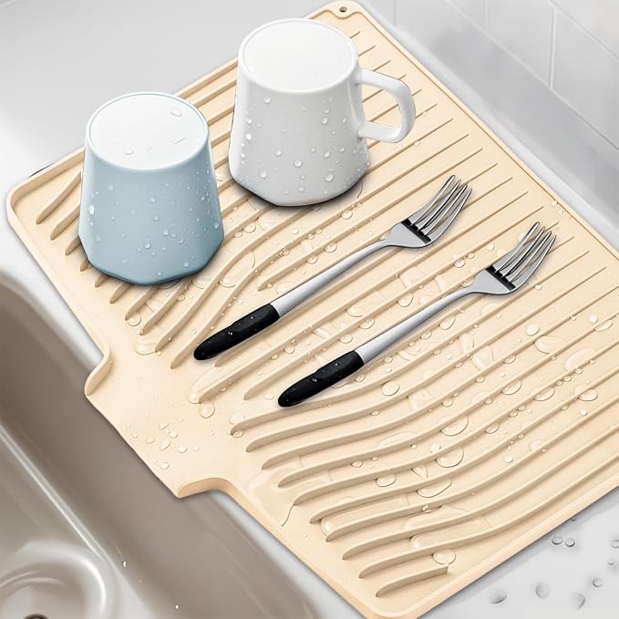 Silicone Dish Drying Mat for Kitchen Counter, Dish Drainer Mat, Non-Slip Drying Pad with Built-in Drain, Kitchen Drying Matt For Counter(18.9" x 11.8", Orange)