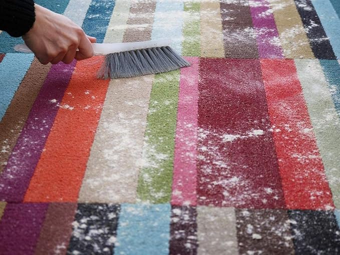 Capture Carpet & Rug Dry Cleaner w/Resealable lid (4 Pound) and Capture Pre-Mist Soil Release Carpet Cleaning Pre Spray (2 Pack) Bundle
