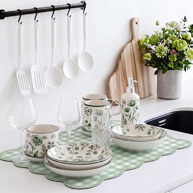 Scalloped Gingham Coffee Mat 12" x 20" Absorbent Coffee Bar Mat Gingham Espresso Matt for Counter(Green)