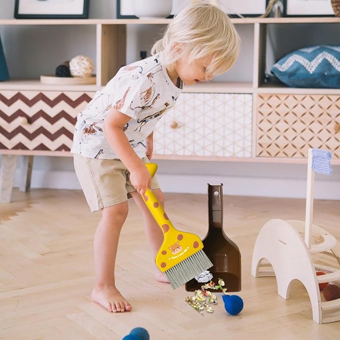 Mini Broom and Dustpan Set Cartoon Small Broom with Dustpan Combo Set Cute Cleaning Kit for Home Office Floor (Brown)