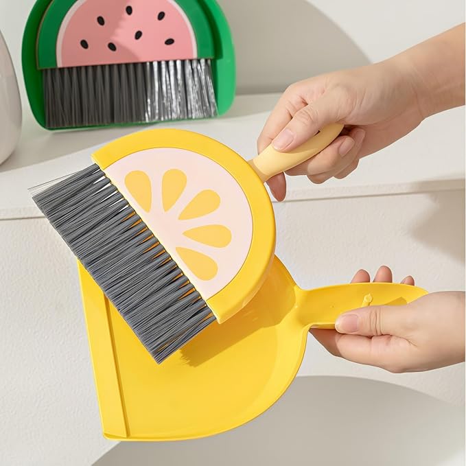 1Pcs Small Broom and Dustpan Set Cute Little Yellow Green Hand Mini Broom and Dustpan Set for Home Sofas Kitchen Countertops Storage Shelves Bathrooms Pet Areas