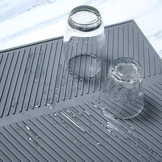 Silicone Dish Draining Mat, Eco Friendly Dish Drying Mat Kitchen Counter Anti-Skid and Heat Insulation Pad, Sink Drainer Mat with Dense Drainage Grooves (M (17"×13"))