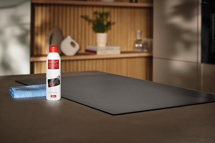 Miele Original Ceramic and Stainless Steel Cleaner, Fine-Crystal Cleaning Product for Removing Grease, Residues and Water Marks, 8.5 fl oz