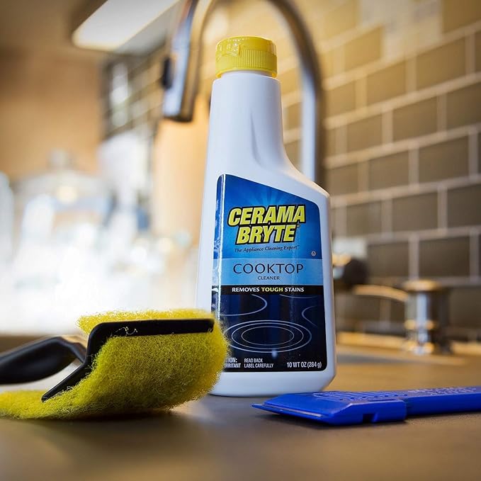 Cerama Bryte - Cooktop Cleaning Kit - Includes 10 oz. Bottle of Cerama Bryte Cooktop Cleaner, 2 Cleaning Pads, 1 POW-R Grip Pad Tool and 1 Scraper packed in Reusable Container, White (SYNCHKG114607)