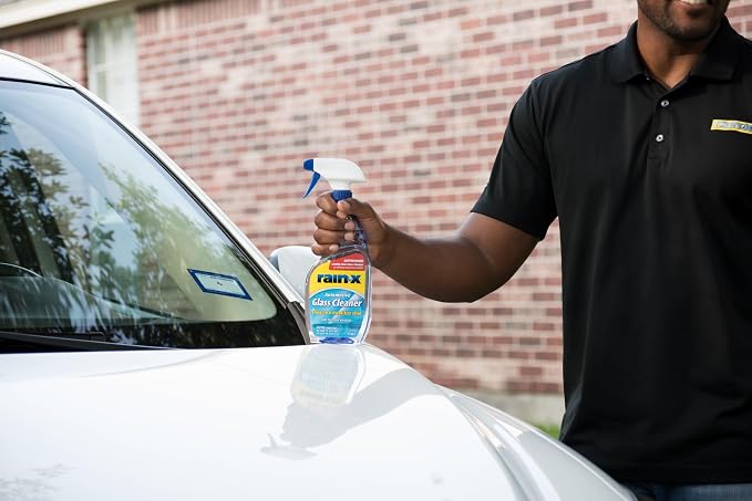 Rain-X RainX 630018 Glass Cleaner, Concentrated Streak-Free Formula for Car Windows, Windshield & Mirrors, Removes Bug Residue, Road Grime & Smoke Film - 23 Fl Oz