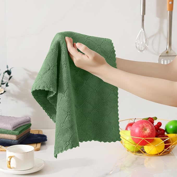 Homaxy Kitchen Towels and Dishcloths Set, 10 x 10 and 13 x 19 Inches, Set of 12 Super Soft and Absorbent Coral Velvet Kitchen Towels, No Lint and Nonstick Oil Fast Drying Dish Towel, Grass Green