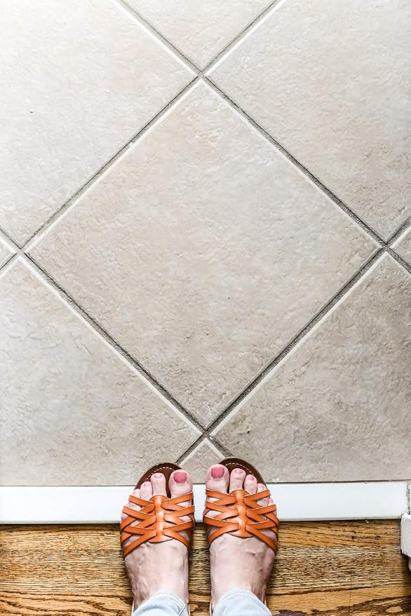 MAPEI Ultracare Concentrated Tile & Grout Cleaner (32 oz)