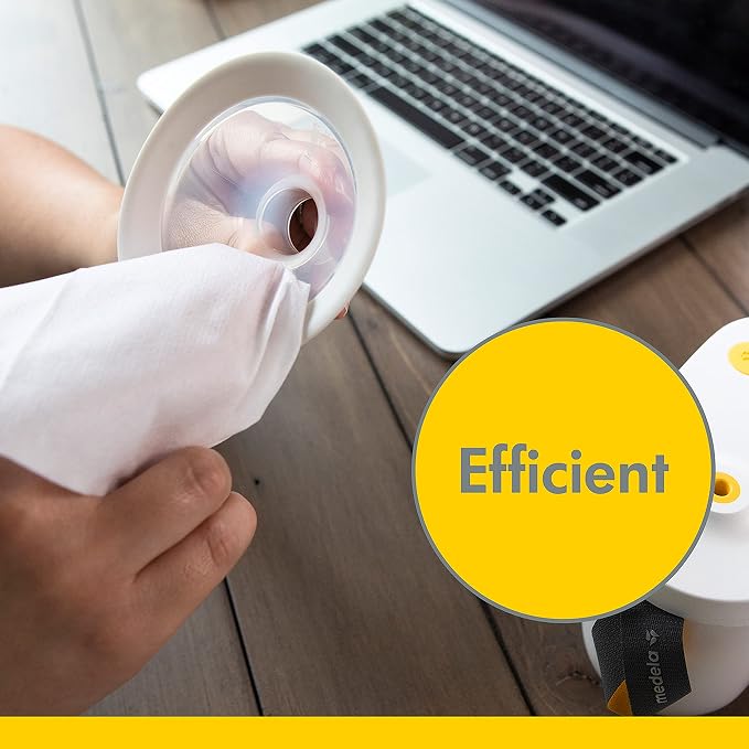 Medela Quick Clean Wipes for On-the-Go Cleaning of Breast Pumps, Accessories, and Various Surfaces, Plant-based, Resealable, 1 Pack of 30