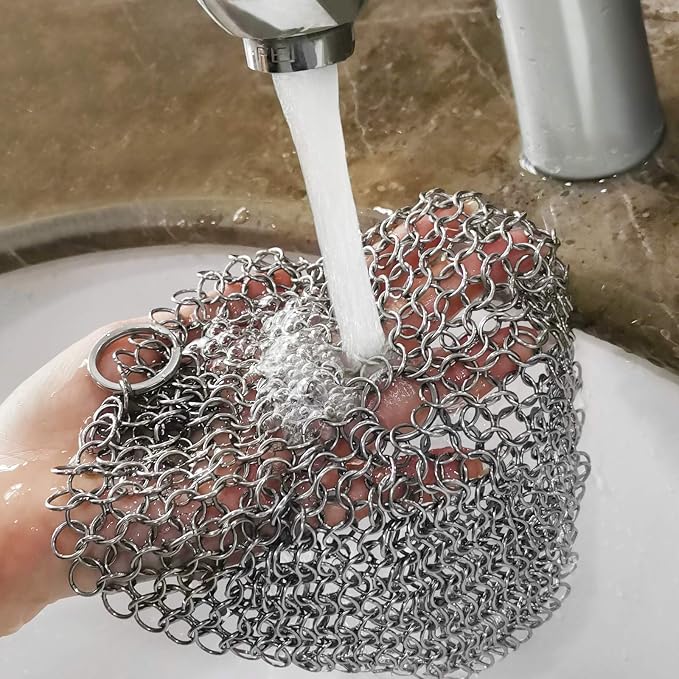 TOPULORS 316L Stainless Steel Cast Iron Scrubber Chaimmail Link 7 in Round | Suitable For Skillets, Griddles, Grills, Pans, And Other Cookware, Remove Stuck-On Food Without Stripping Seasoning