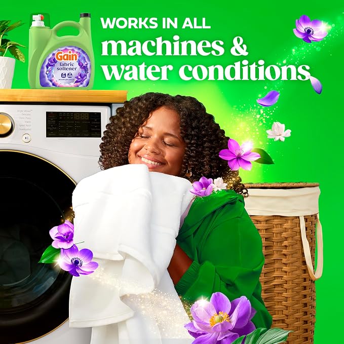 Gain, Liquid Laundry Fabric Softener, Laundry Conditioner, Long Lasting Scent, Softens, Freshness, Helps with Static & Wrinkles, Moonlight Breeze Scent, 140 fl oz (Packaging May Vary)