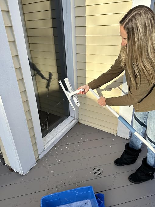 Unger - 978902 Window Washing Starter Kit with 2-in-1 Microfiber Combi, Collapsible Pole, Microfiber Cloth, and Bucket