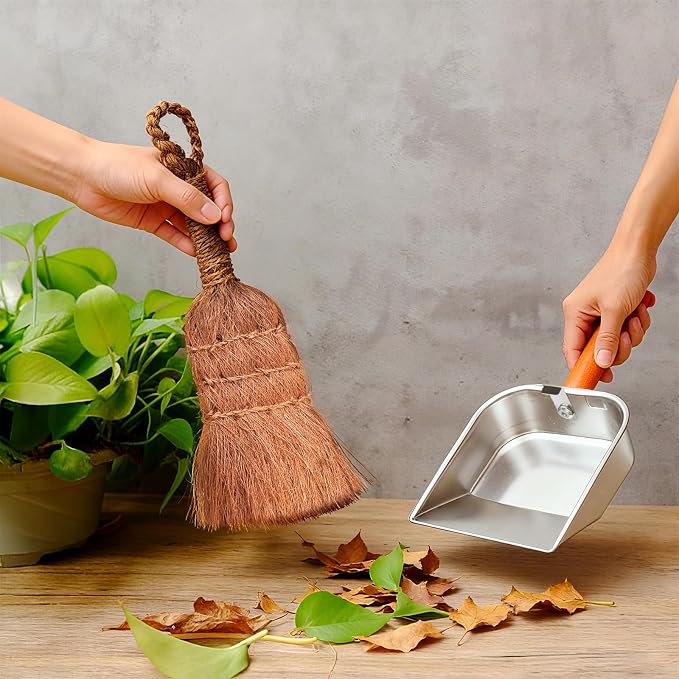 Mini Dustpan and Brush Set, Palm Fiber Handheld Small Broom and Metal Dustpan Combination (Small Broom)