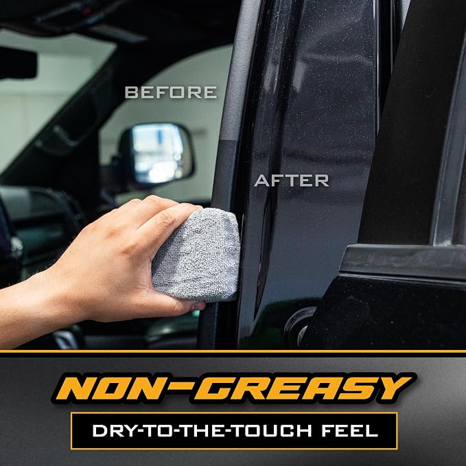 Chemical Guys, Black Trim Restorer Gel for Exterior Plastic & Rubber, 16 oz | Controlled gel restores a deep black finish to faded exterior trim, plastic and vinyl, dries non-greasy