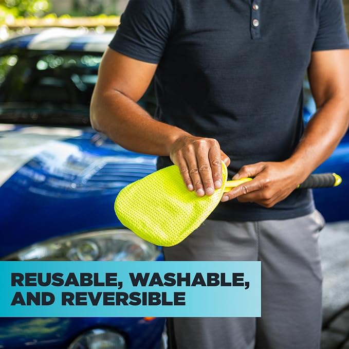 Invisible Glass 95160 Reach & Clean GlassWindshieldCleaner ToolKit With ExtendableHandle, ReusableQuickChange Microfibers,StorageBag for AutoWindshield,Trucks, SUVs, RVs,Windows (Pack of 4)