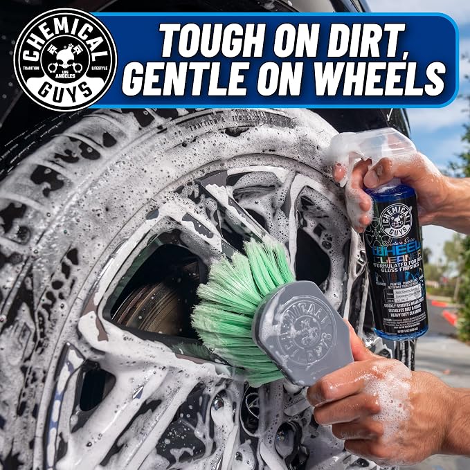 Chemical Guys CLD_203 Signature Series Wheel Cleaner, Formated For All Gloss Finishes, Safe for Cars, Trucks, SUVs, Motorcycles, RVs & More 128 fl oz (1 Gallon) | Fast-acting foaming spray clings to wheels to lift brake dust and road grime, safe on chr...