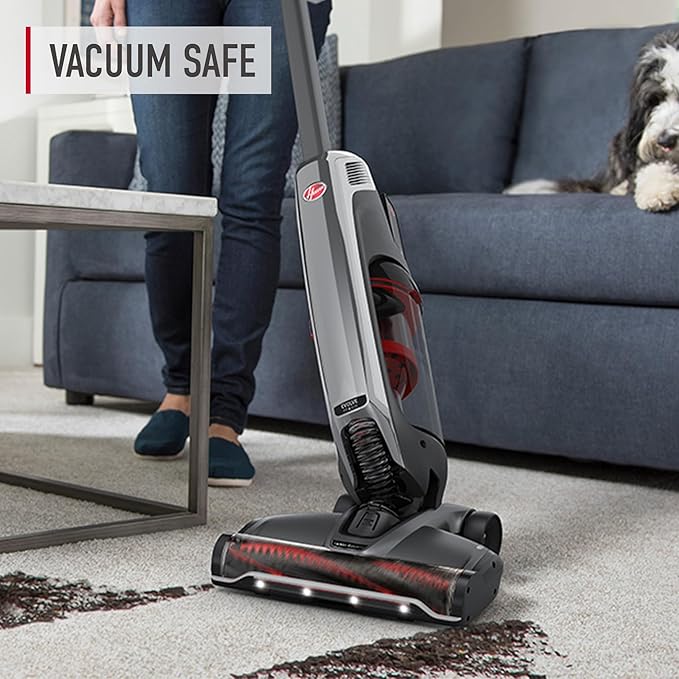 Hoover Carpet and Room Refresher, Carpet Powder, Odor Remover, Fresh Linen Scent, Vacuum Cleaner Safe, For Use on Carpets, Rugs, Couches and More, For Home Use, 32 oz (Pack of 4)