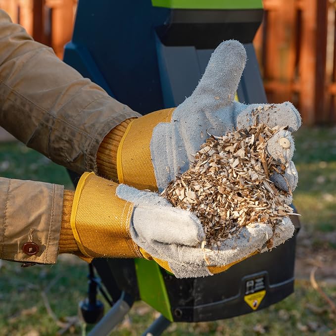 Earthwise GS015 15-Amp Electric Corded Chipper/Shredder with Collection Bag