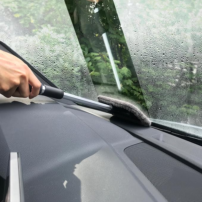 POLYTE Pivoting Windshield Glass Cleaning Tool Extendable Aluminum Handle | 3-Lint Free Microfiber Covers, Spray Bottle, Mesh Bag