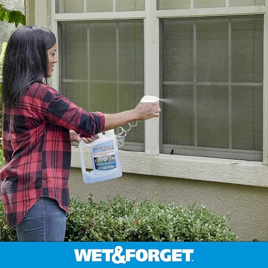 Wet & Forget Outdoor Moss, Mold, Mildew, & Algae Stain Remover Multi-Surface Cleaner, Ready to Use, 64 Ounce (Pack of 4)