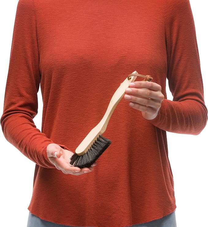 Dish Brush with Curved Handle - Splayed Horsehair